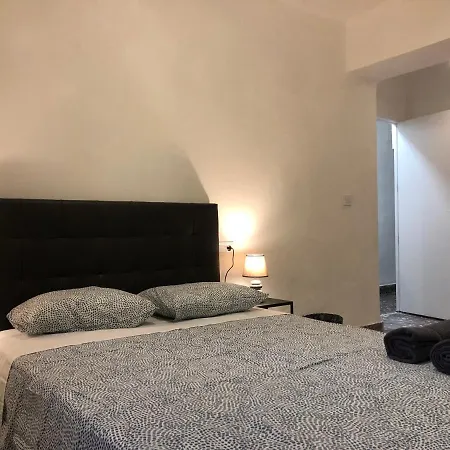 Проживание в семье Casa Cobo *